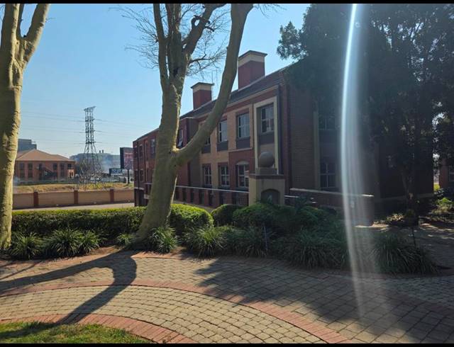 BUSINESS PROPERTY TO RENT IN MENLYN